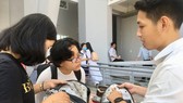 Hàng giả giống như thật, nhưng hàng thật (chiếc túi bên trái) có giá gần 20 triệu đồng.