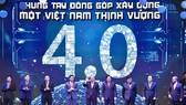The Prime Minister and other participant in the announcement of the Vietnam Innovation Network. Photo by VGP.