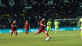 Midfielder Duc Huy (No. 15) equalised for Vietnam at the 83rd minute (Photo: VNA)