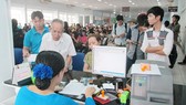 Giảm vé tàu tết cho học sinh viên, người có công cách mạng