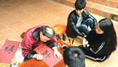 Cho chữ đầu xuân