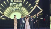 Bộ phim “Em chưa 18” (đạo diễn Lê Thanh Sơn) đoạt giải Bông Sen vàng tại LHP lần thứ 20, ở TP Đà Nẵng