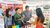 Hàng Việt vào thị trường Lào