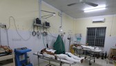 Tẩm xăng lúc ngồi nhậu, 6 thanh niên bỏng nặng