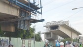 Nam Ly Bridge still under constructions after 3 years