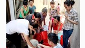 Lập 3 đoàn lưu động xét nghiệm nước tại 6 quận huyện ở Hà Nội