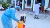 Phun thuốc diệt muỗi phòng sốt xuất huyết