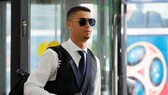 Ronaldo đã về nước sau thất bại trước Uruguay. Ảnh: Getty Images