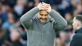 HLV Pep Guardiola chắc chắn đang đau đầu với những tình huống mà đội bóng của ông phải đối mặt. Ảnh: Getty Images