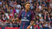 Neymar vẫn đang tạo nên quá nhiều rắc rối tại Paris SG. Ảnh: Getty Images