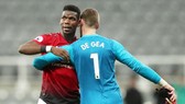Paul Pogba và David de Gea vắng mặt là cú sốc với Man.United. Ảnh: Getty Images