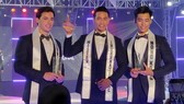 Nam vương Trịnh Bảo và hai á vương trong đêm chung kết. Ảnh: Inquirer