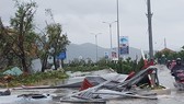 Bão số 2 giật cấp 11 đã đổ bộ vào các tỉnh từ Hải Phòng đến Nam Định