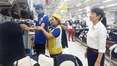 Bài 1: Thay đổi phương thức lãnh đạo