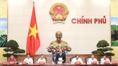 Thủ tướng Nguyễn Xuân Phúc chủ trì buổi làm việc với Hội đồng tư vấn cải cách thủ tục hành chính và Cục Kiểm soát thủ tục hành chính - Ảnh: VGP