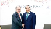 Thủ tướng Nguyễn Xuân Phúc gặp Tổng Thư ký Liên hiệp quốc Antonio Guterres. Ảnh: TTXVN