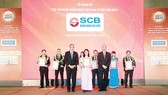 Đại diện SCB nhận giải