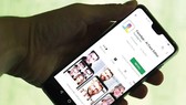 Google và Apple bị phạt vì thiếu tôn trọng người dùng