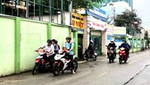 Trường thuê mướn cơ sở, sinh viên mướt mồ hôi chạy… học