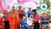 Cho con đất để được phụng dưỡng tuổi già