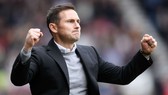 Frank Lampard trên ghế huấn luyện Derby County