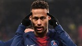 Neymar có lẽ sẽ phải chơi cho Paris thêm 1 mùa nữa