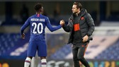 Hudson-Odoi ở lại Chelsea vì Lampard