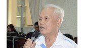 Cử tri Nguyễn Văn Nghĩa (phường Hiệp Phú) đề xuất bổ sung hình phạt roi đối với cán bộ tham nhũng. Ảnh: KIỀU PHONG
