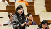 ĐB Đàng Thị Mỹ Hương (Ninh Thuận) phát biểu tại phiên họp