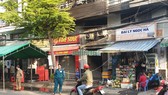 Công an khám nghiệm hiện trường. Ảnh: CHÍ THẠCH