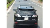 Tước bằng lái tài xế xe Lexus cản trở xe chữa cháy