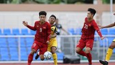 Đức Chinh (9) đang "hồi sinh" ngoạn mục