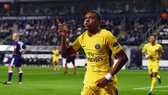 Kylian Mbappe đang tỏa sáng trên mọi đấu trường