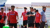 U 22 Thái Lan tập trên sân Rizal. Ảnh Dũng Phương