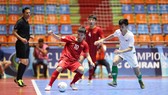 Việt Nam dừng bước ở vòng tứ kết sau trận thua Indonesia. Ảnh: Anh Trần
