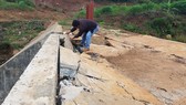 Công trình thủy lợi hàng chục tỷ đồng chưa bàn giao đã sụt lún