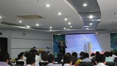 Ông Phạm Thế Trường, Tổng giám đốc Microsoft Việt Nam giới thiệu về "Microsoft và chuyển đổi số chính quyền"