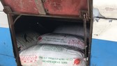 Phát hiện 4 tạ mỡ động vật không rõ nguồn gốc trên xe khách tuyến Đà Nẵng – Huế