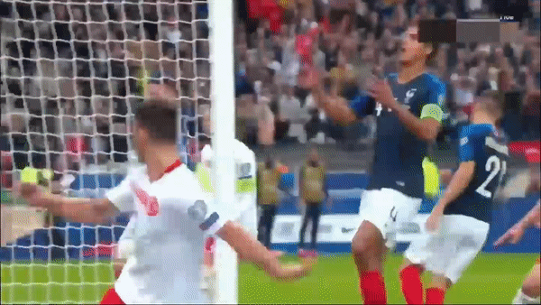 Pháp - Thổ Nhĩ Kỳ 1-1: Ngôi sao Olivier Giroud lên tiếng, Ayhan kịp cầm chân HLV Deschamps