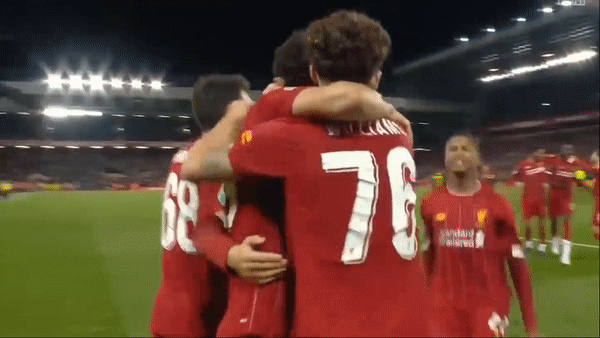 Liverpool - Arsenal 5-5 (pen 5-4): Mustafi phản lưới nhà, Milner, Chamberlain, Origi mở đại tiệc