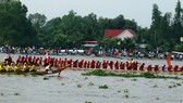 Hàng trăm ngàn người dự Ngày hội văn hóa đồng bào Khmer ở Kiên Giang