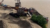 Các bến thủy bốc dỡ vật liệu xây dựng trên địa bàn quận 12 đều là không phép