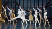 Vở ballet kinh điển Cô bé Lọ Lem của Paris đến với khán giả Việt Nam