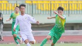Cuộc so tài giữa Cần Thơ và An Giang ở mùa bóng 2019. Ảnh: Dương Thu