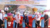 National Assembly (NA) Chairwoman Nguyen Thi Kim Ngan (C) attends the groundbreaking ceremony. (Photo: Sggp)