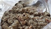 Chưa rõ mục đích thương lái ồ ạt mua vảy cá tại Đồng Tháp