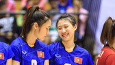 VĐV đối chuyền Phạm Thị Nguyệt Anh (phải) phải chia tay đ0ội tuyển vì tai nạn hi hữu. Ảnh: THIÊN HOÀNG