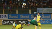 Cuộc đua trụ hạng vốn đã sớm kết thúc với Khánh Hòa khi không thắng được CLB Sài Gòn ở vòng áp chót. Ảnh: Phạm Duy
