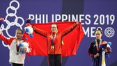 Vương Thị Huyền nén nỗi đau mất cha để giành chiến thắng tại SEA Games 30.