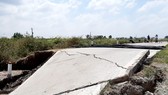 Đê biển Tây bị sụp lún nghiêm trọng
